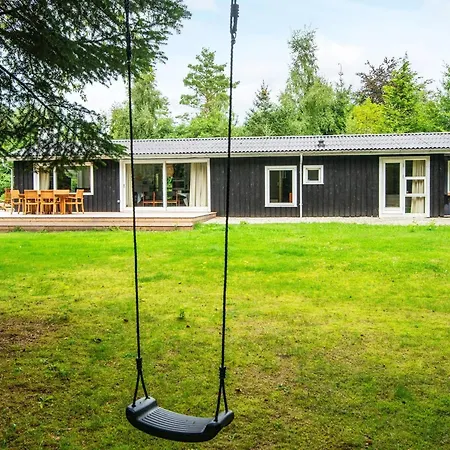 Сasa de vacaciones 10 Person In Ry-by Traum *